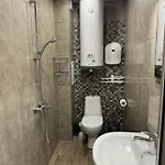 Апартаменты 2-bedroom With Private Parking Fast Wifi 3-aircon 3-smarttvs Workdesk Youtube Premium And Netflix *