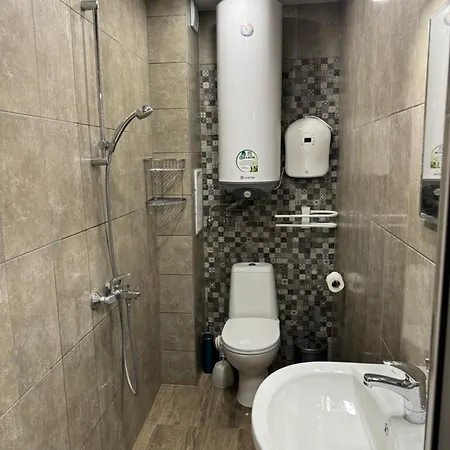 Lejlighed 2-bedroom With Private Parking Fast Wifi 3-aircon 3-smarttvs Workdesk Youtube Premium And Netflix *