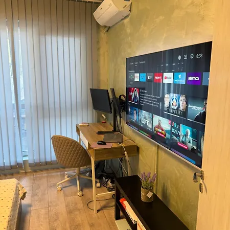 Lejlighed 2-bedroom With Private Parking Fast Wifi 3-aircon 3-smarttvs Workdesk Youtube Premium And Netflix Varna